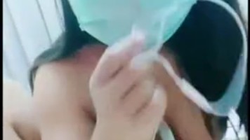 Deca Pamer Memek Kakinya Dibuka Lebar